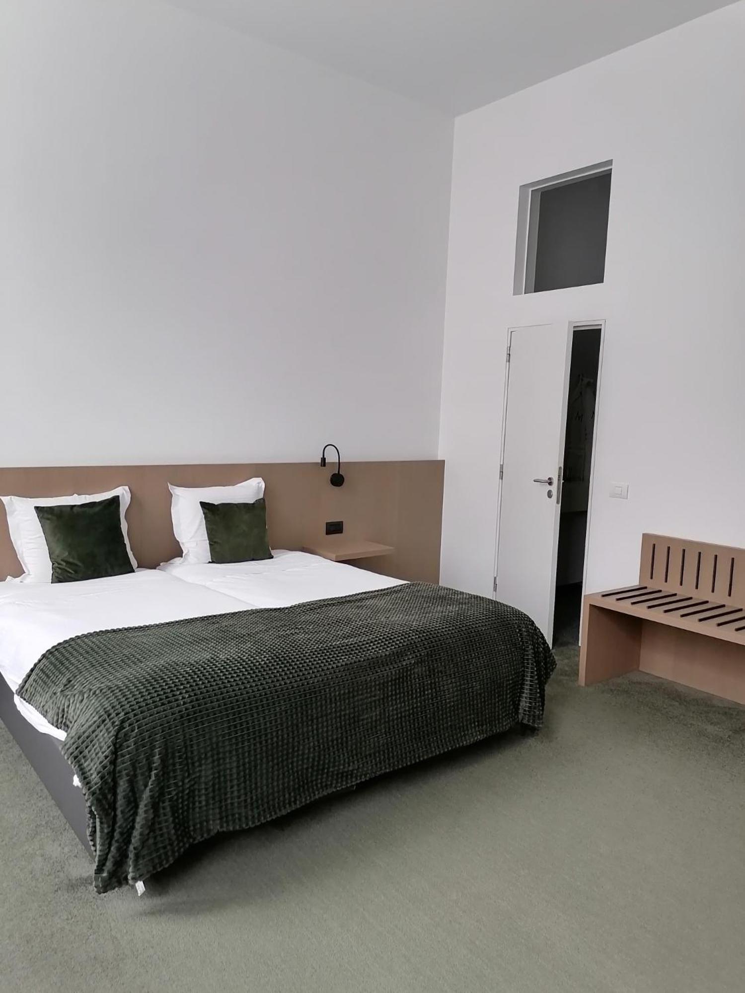 Hotel Messeyne Kortrijk Luaran gambar